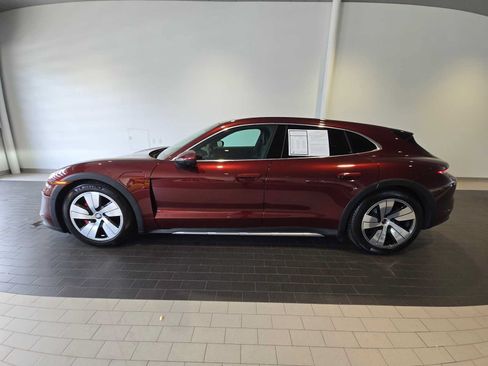 Used 2023 Porsche Taycan 4S w/ Technology Package AWD/4WD image 2