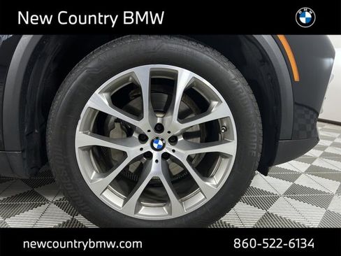 Used 2021 BMW X5 xDrive40i w/ Premium Package image 9