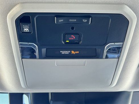 Used 2023 Toyota Tundra Limited image 19