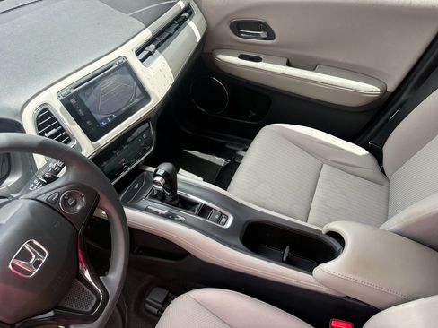 Certified 2017 Honda HR-V EX image 23