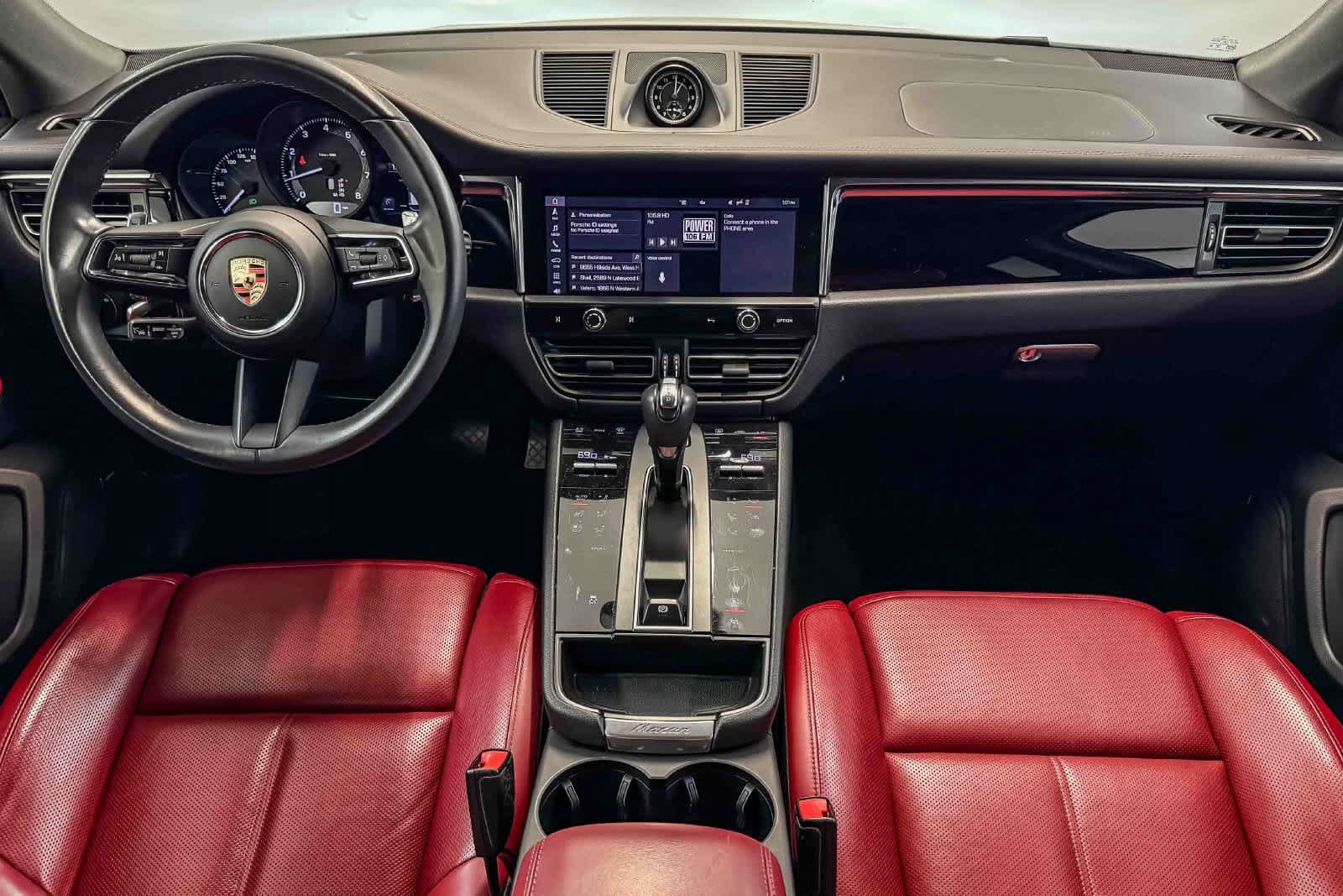 Certified 2024 Porsche Macan AWD/4WD image 16