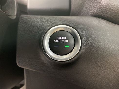 Used 2023 GMC Terrain SLE w/ Driver Convenience Package image 22