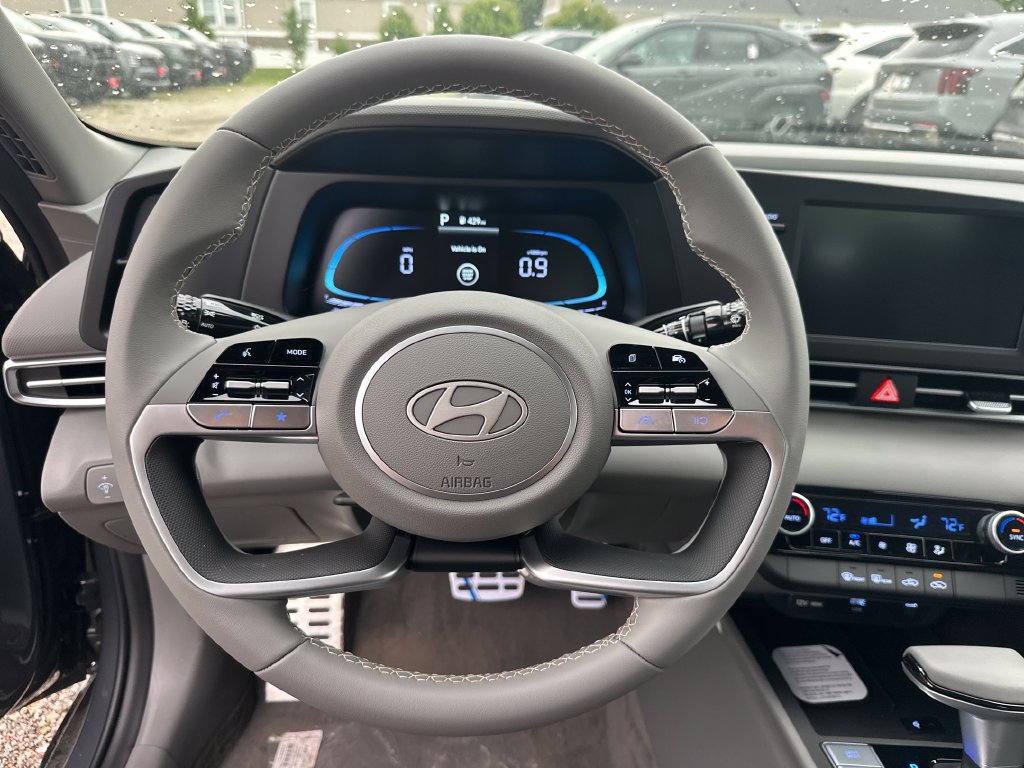 Used 2026 Hyundai Elantra Sport FWD image 18