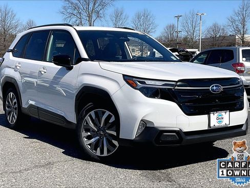 Certified 2025 Subaru Forester Touring AWD/4WD image 2