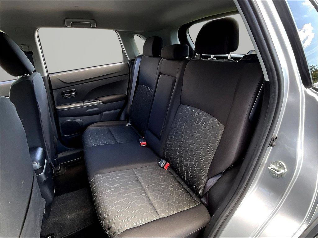 Used 2024 Mitsubishi Outlander Sport AWD image 22