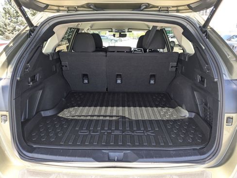 Used 2025 Subaru Outback Premium w/ Popular Package #1 AWD/4WD image 30