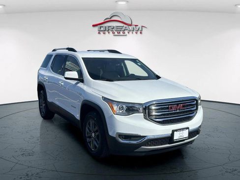 Used 2018 GMC Acadia SLT w/ LPO, Floor Liner Package FWD image 1