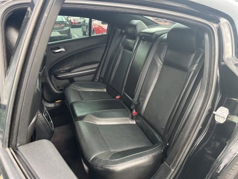 Used 2017 Dodge Charger R/T w/ Plus Group image 22