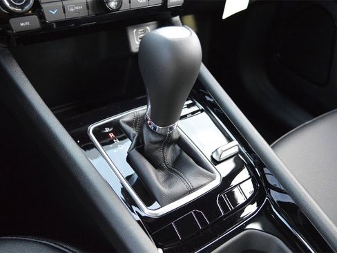 New 2026 Jeep Compass Limited image 24