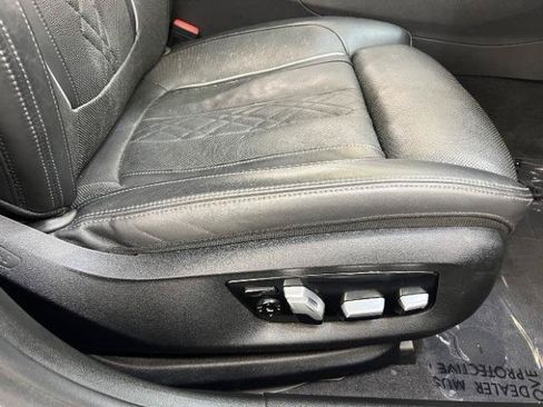 Used 2018 BMW M550i xDrive AWD/4WD image 25