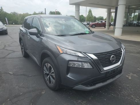 Used 2021 Nissan Rogue SV AWD/4WD image 2