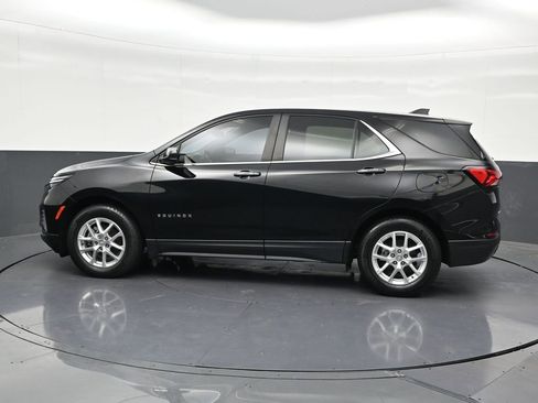 Used 2023 Chevrolet Equinox LT FWD image 2
