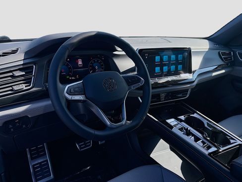 New 2026 Volkswagen Atlas Cross Sport SEL R-Line image 9