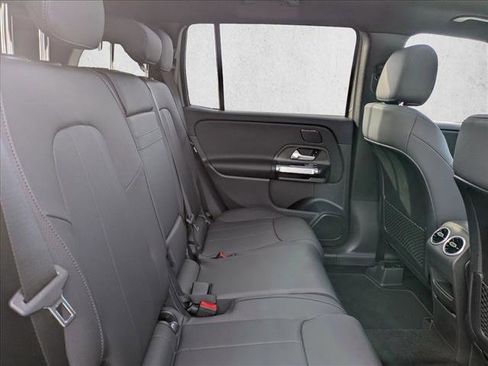 New 2026 Mercedes-Benz GLB 250 4MATIC image 25