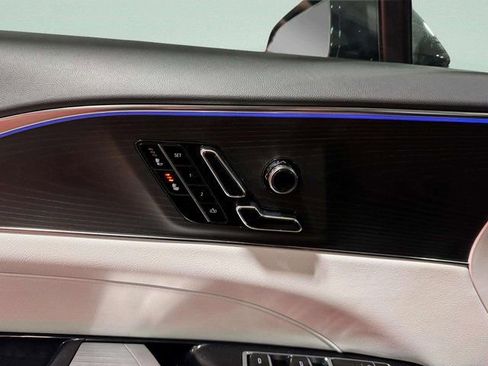 Used 2024 Cadillac Lyriq Luxury w/ LPO, Floor Liner Package image 20