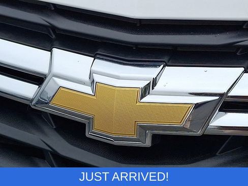 Used 2023 Chevrolet Equinox LS AWD/4WD image 20