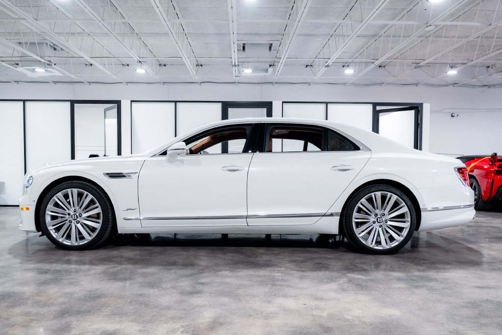Used 2023 Bentley Flying Spur W12 AWD/4WD image 4