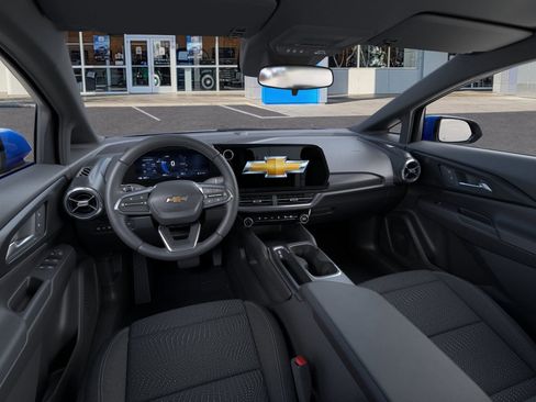 New 2026 Chevrolet Equinox EV LT image 15