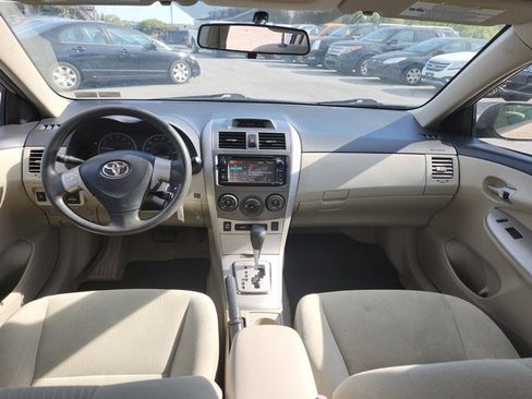 Used 2013 Toyota Corolla L image 16