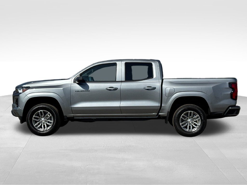 New 2026 Chevrolet Colorado LT RWD image 2