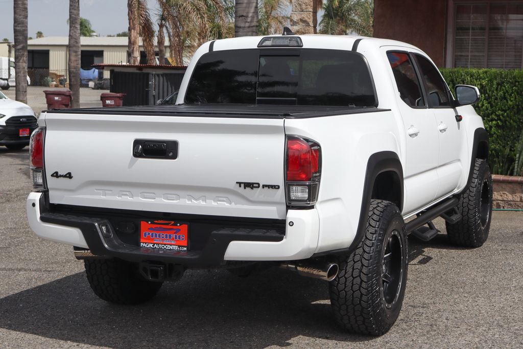 Used 2017 Toyota Tacoma TRD Pro AWD/4WD image 9