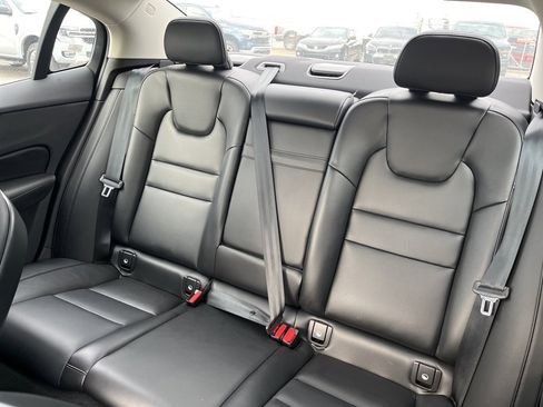 Used 2024 Volvo S60 B5 Core image 17