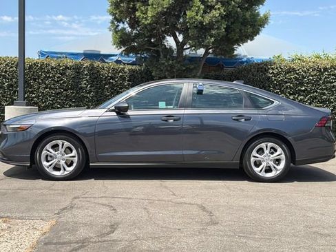 Used 2025 Honda Accord LX image 8