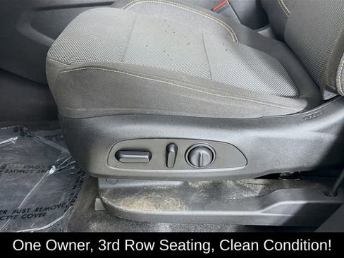 Used 2019 Chevrolet Traverse LT image 18