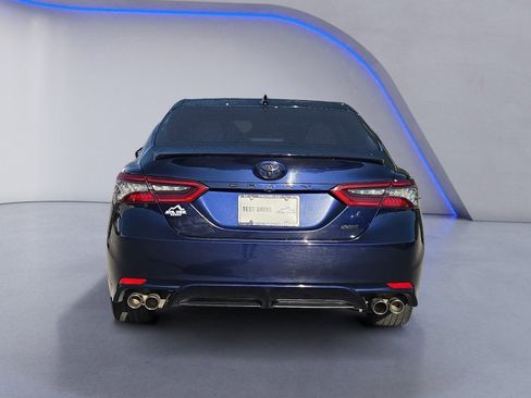 Used 2022 Toyota Camry XSE image 4