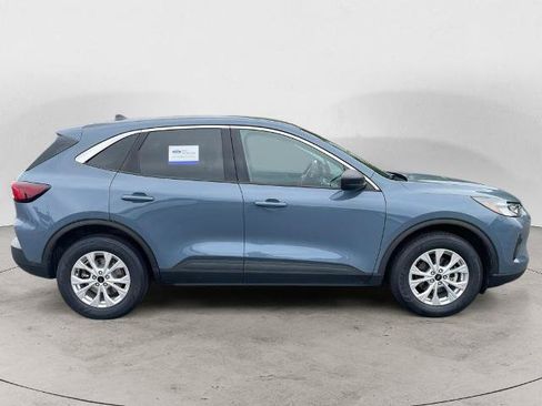 Certified 2023 Ford Escape Active AWD/4WD image 4
