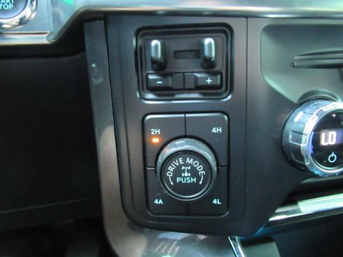 Used 2021 Ford F150 Lariat AWD/4WD image 30