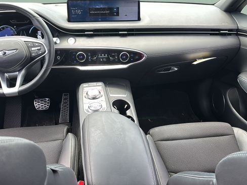 Used 2025 Genesis GV70 2.5T w/ Sport Prestige Package AWD/4WD image 12