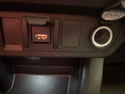 Used 2020 Toyota Tacoma SR AWD/4WD image 21