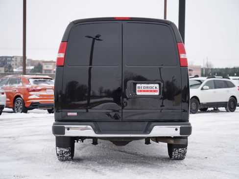 Used 2019 Chevrolet Express 2500 w/ Driver Convenience Package image 4