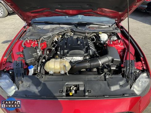 Used 2020 Ford Mustang Coupe image 9