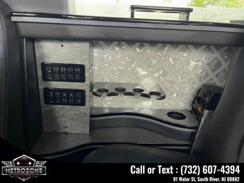 Used 2016 Cadillac Escalade 2WD image 36