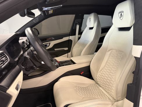 Used 2022 Lamborghini Urus image 10