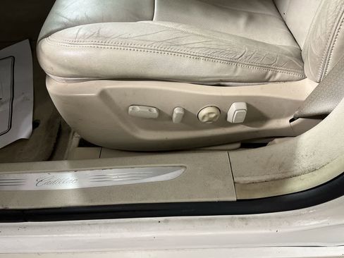 Used 2008 Cadillac DTS image 14