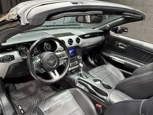 Used 2017 Ford Mustang GT Premium image 22