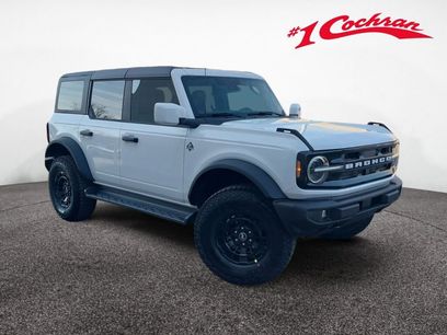 New 2026 Ford Bronco Outer Banks w/ Sasquatch Package