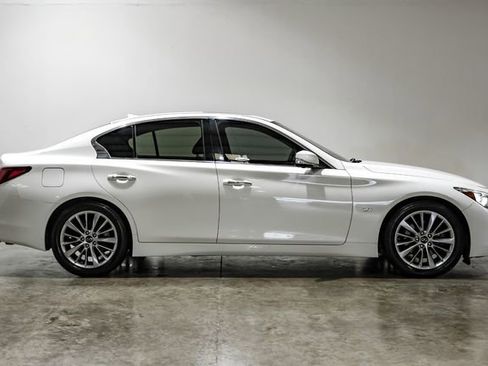Used 2019 INFINITI Q50 Luxe w/ Essential Package (3.0T Luxe) image 12