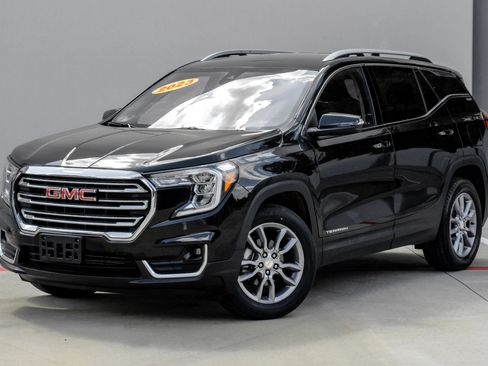 Used 2023 GMC Terrain SLT AWD/4WD image 6