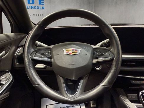 Used 2025 Cadillac XT4 Sport image 15