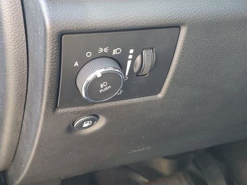 Used 2017 Jeep Grand Cherokee Laredo w/ Quick Order Package 23E AWD/4WD image 21