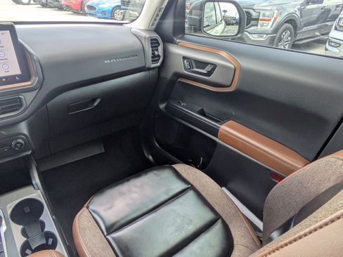 Used 2025 Ford Bronco Sport Outer Banks w/ Outer Banks Tech Package+ AWD/4WD image 17