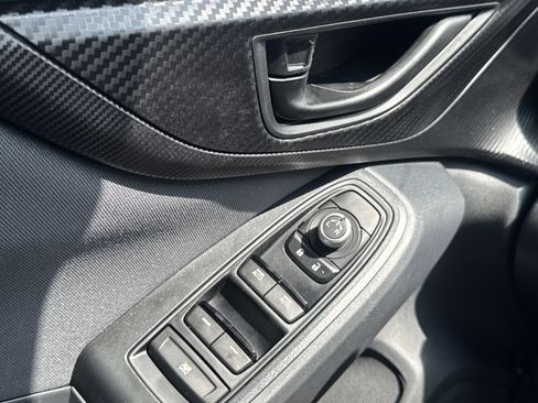 Used 2021 Subaru Crosstrek 2.0i Premium w/ Moonroof Package image 23