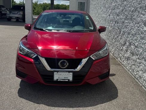 Used 2020 Nissan Versa SV FWD image 4