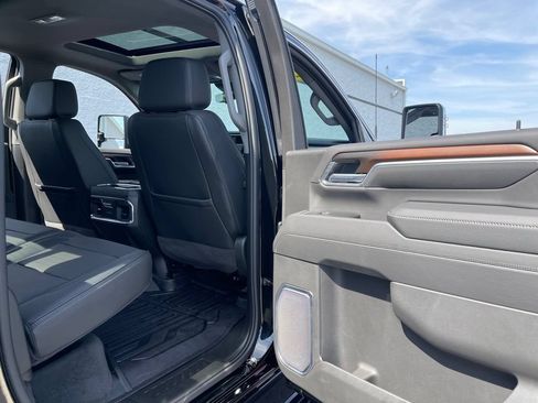 Used 2026 GMC Sierra 3500 Denali w/ Denali Reserve Package AWD/4WD image 39