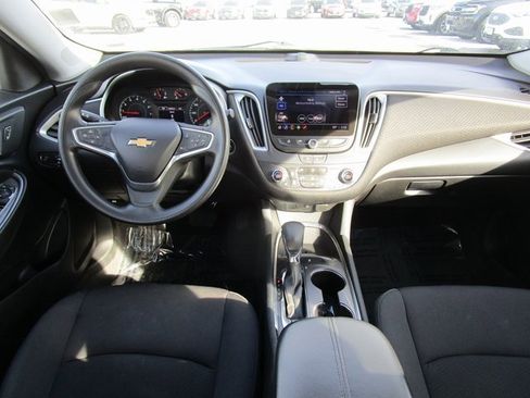 Used 2022 Chevrolet Malibu LT image 20