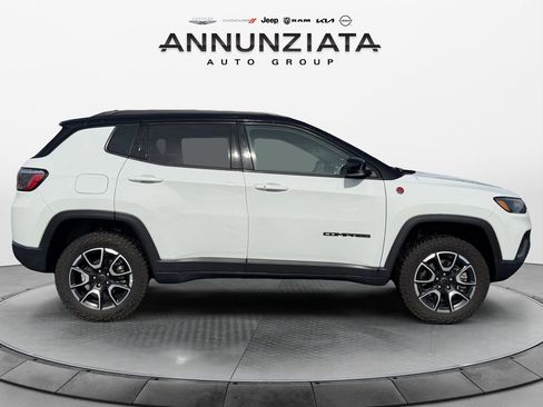Certified 2025 Jeep Compass Trailhawk image 6